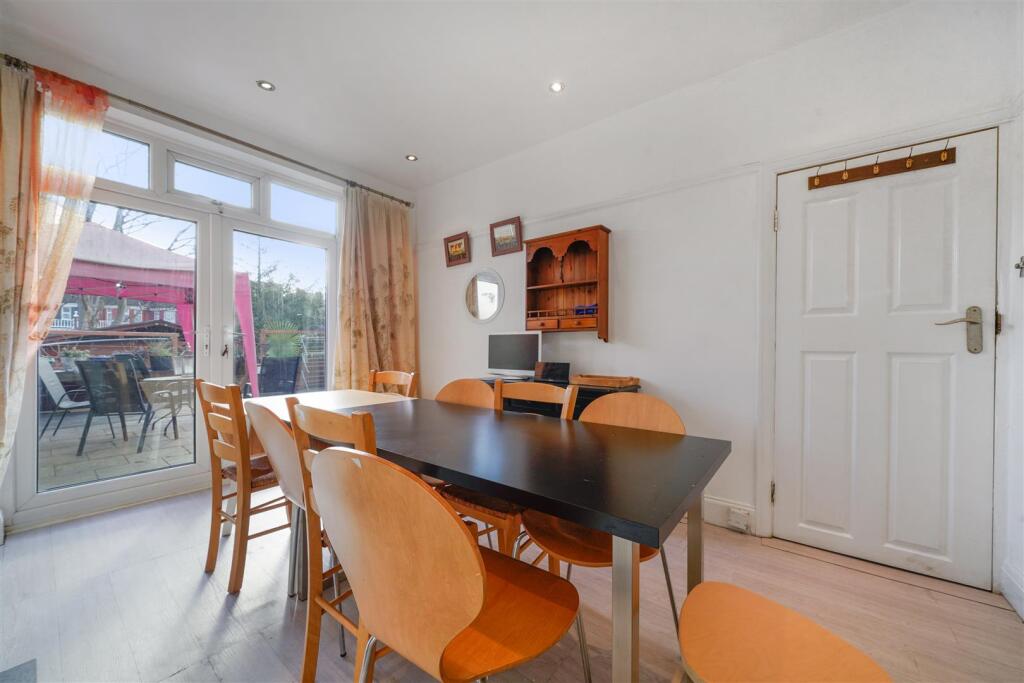 21 Lennox Gardens - MjXMgNCQZsEnrhDv3aY0.jpg