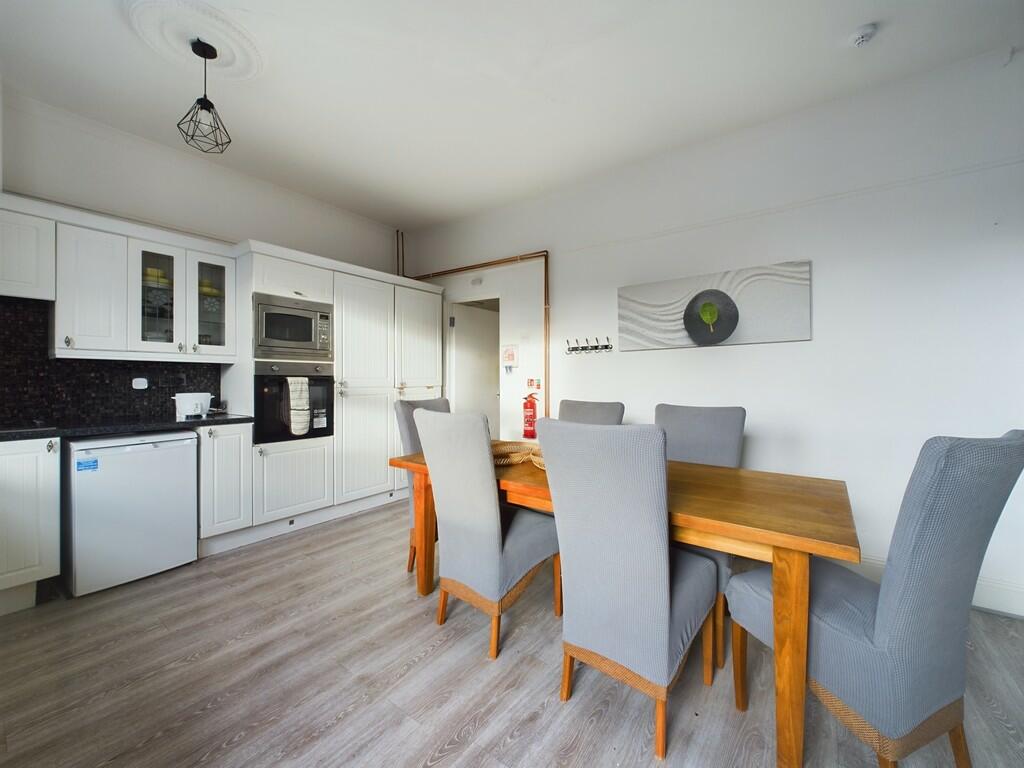 CAM02089G0-PR0385...