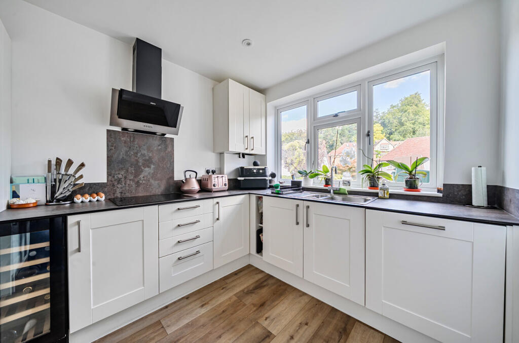 1344696-11-68bad0...