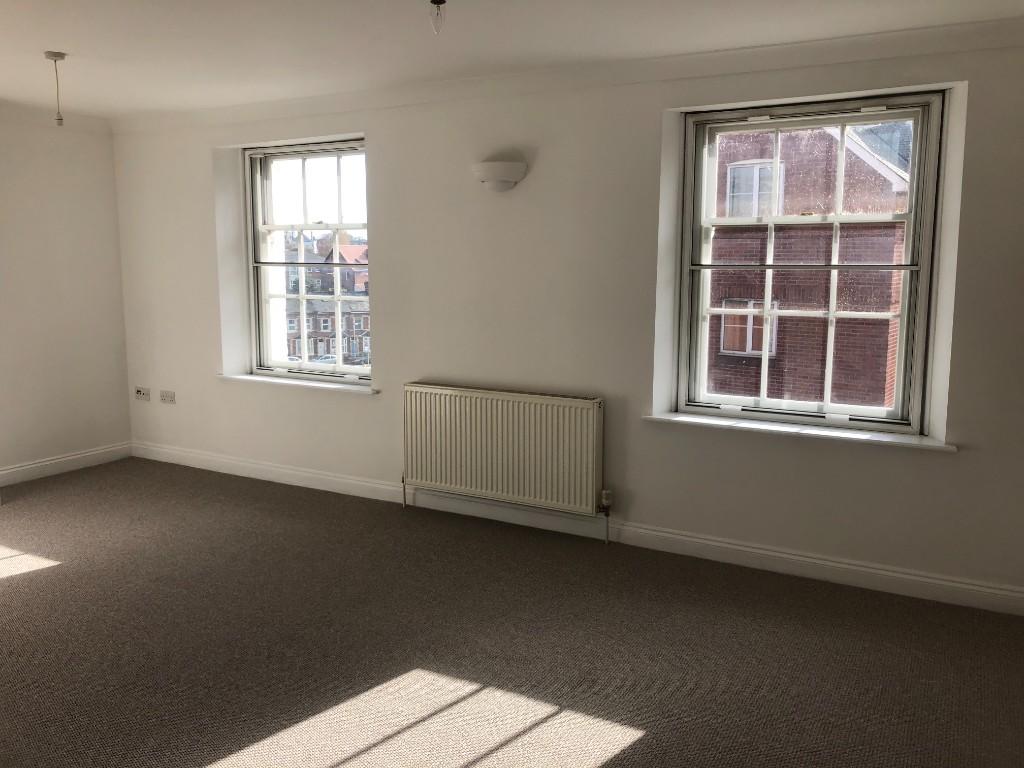Lounge/Dining Room 1
