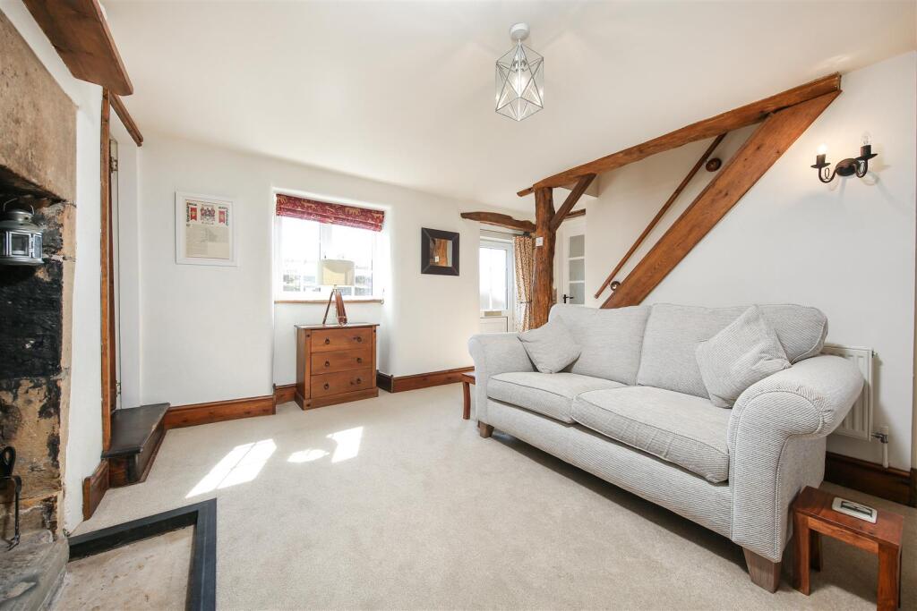 Sitting Room3.jpg