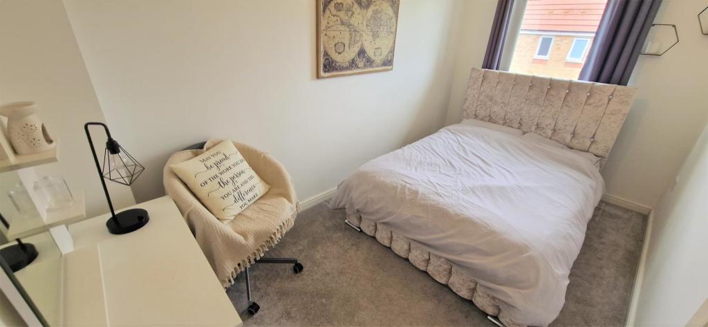 SECOND BEDROOM