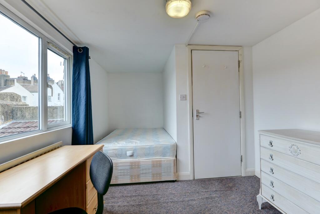 100 Bonchurch Road Bedroom 5 (2)