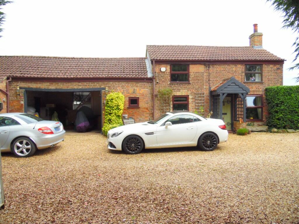 FRONT &amp; DRIVEWAY
