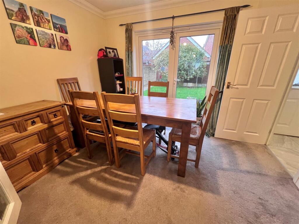 Dining area 1 newest.jpg