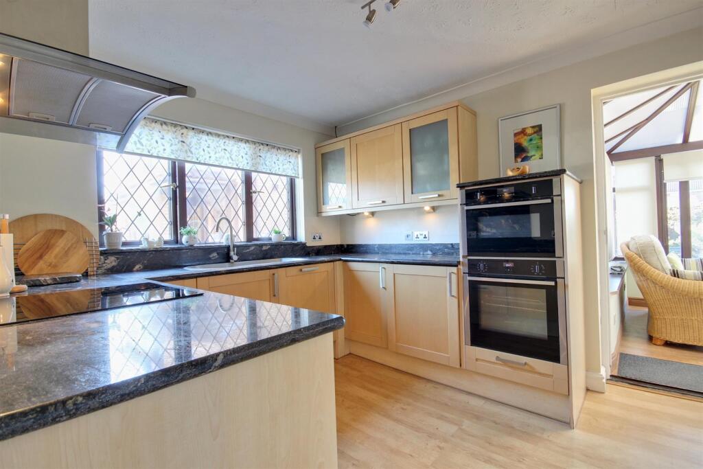 Conifer Close (7).jpg