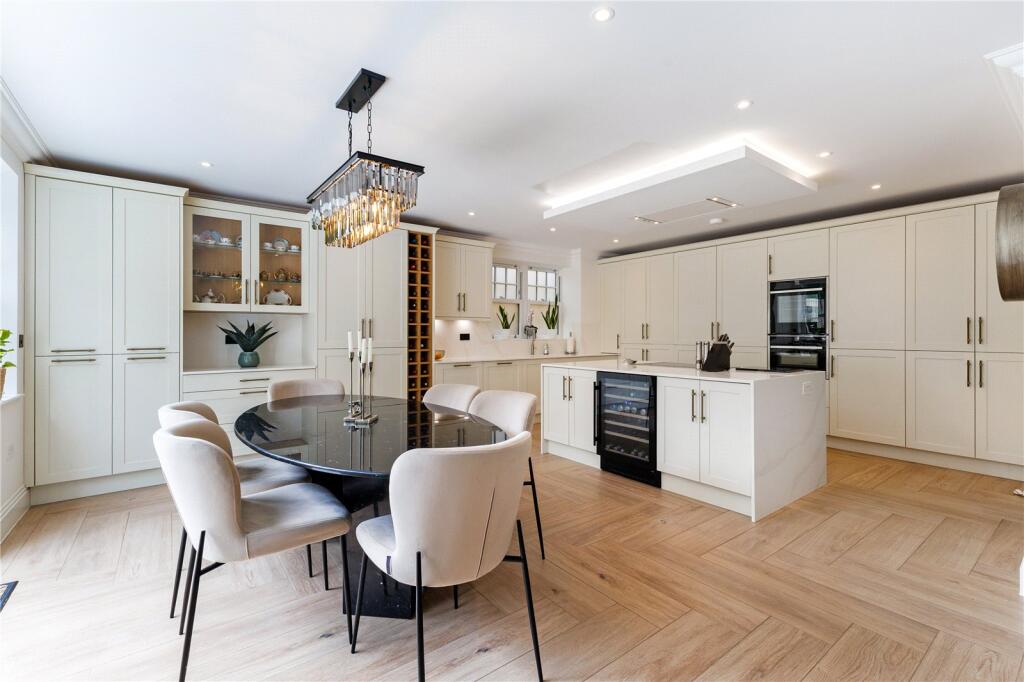 Kitchen /Dining Room