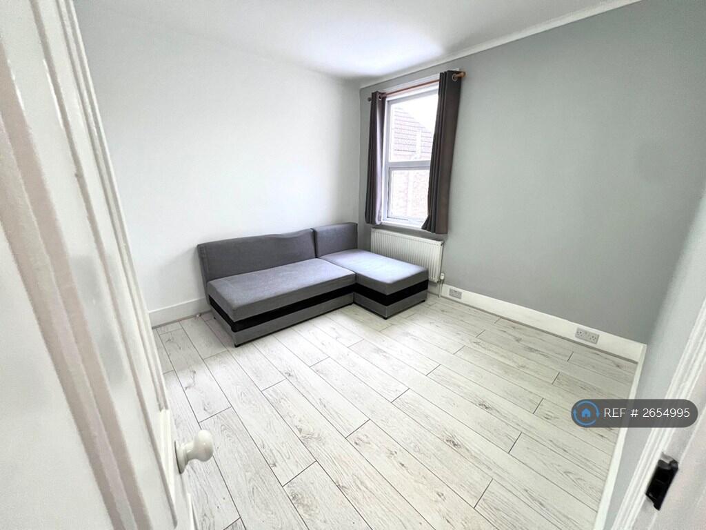 Bedroom 2 ( It Will Be Unfurnished)