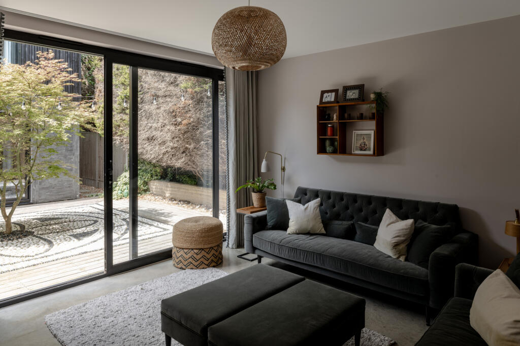 292719 - TMH_THE BLACK HOUSE-153.jpg