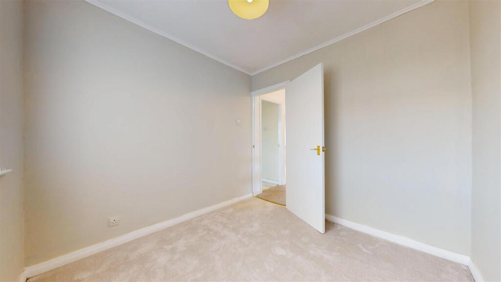 Linford Grove Bedroom