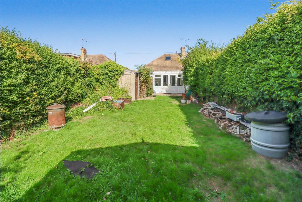 52 ATHELSTAN GARDENS GARDEN-2.jpg