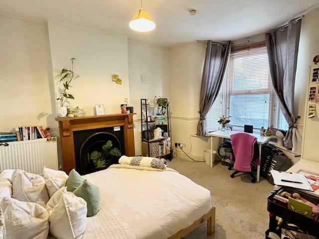 Lounge (Current Let Bedroom)