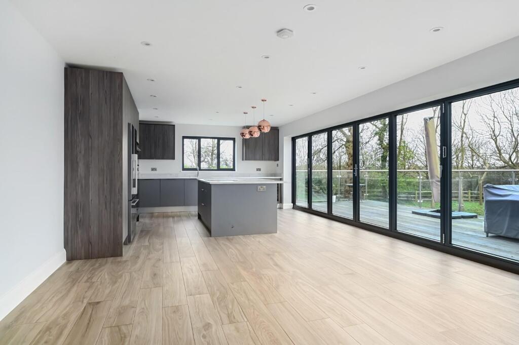 4 appletree close rh15 (3).jpg