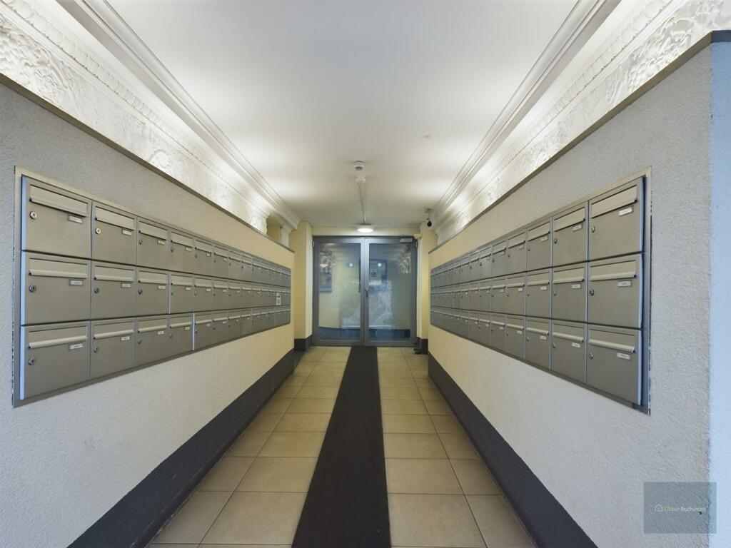 CAM02525G0-PR0032-ST