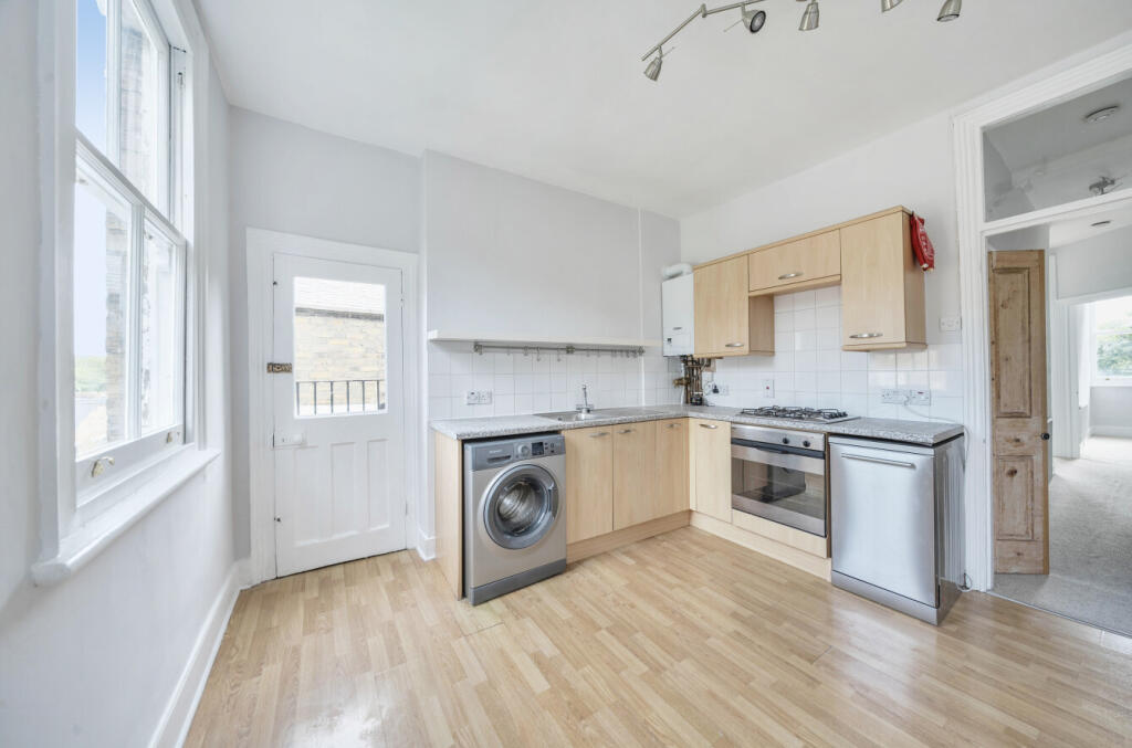 1332521-17-6889f7...