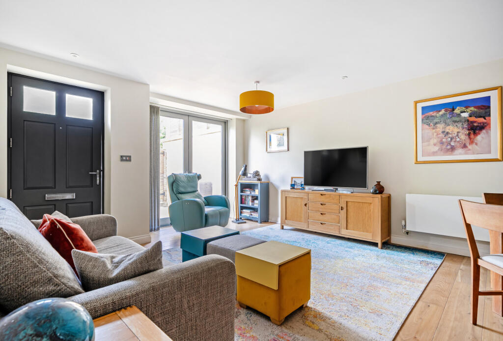 1330798-19-688731...