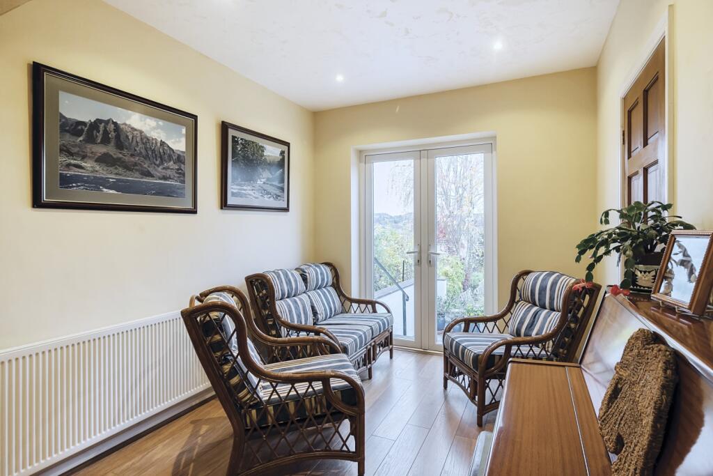 Dining room seating area