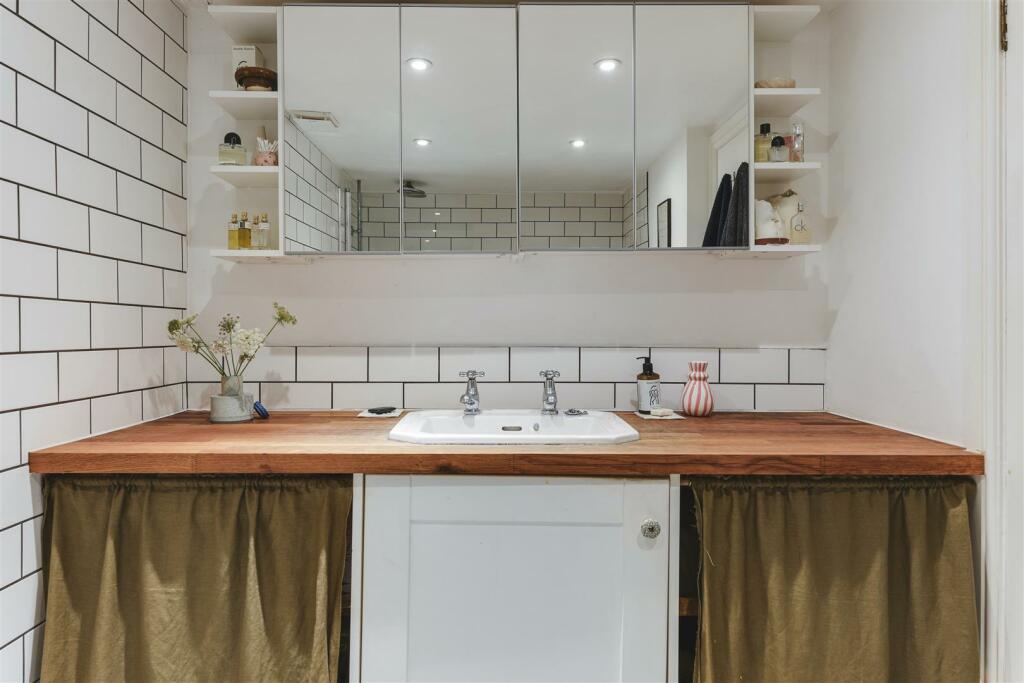 178 Lower Clapton Road-16.jpg