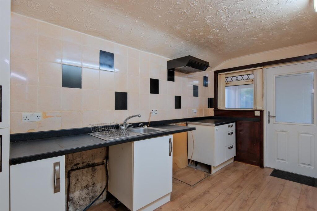 036-2 Charlotte Street Stane, Shotts, ML7 5JL.jpg