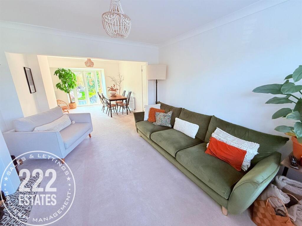 PHOTO-2025-08-15-12-54-42 (15).jpg