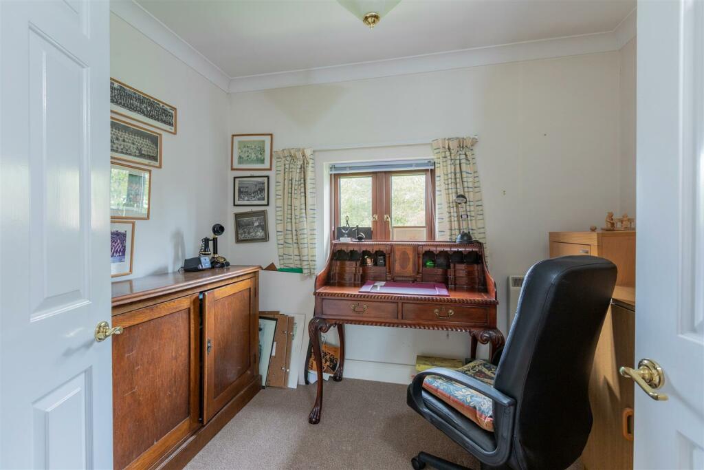 10 Remenham Row-15.jpg