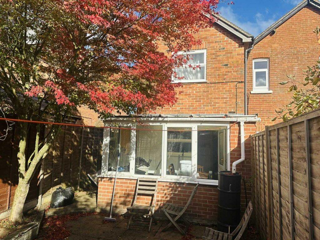 40A BATH ROAD, THATCHAM