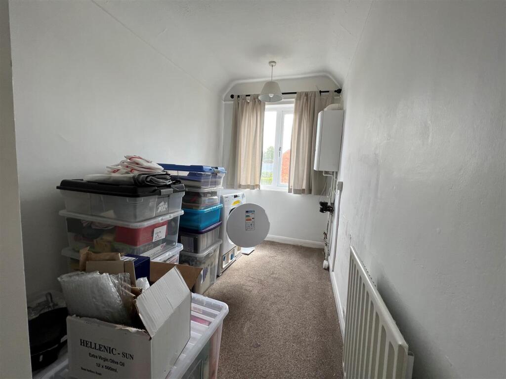 Bedroom 2.jpg