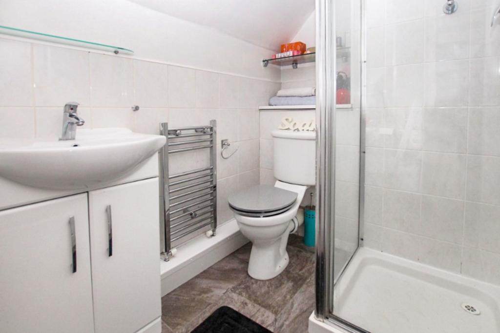 En-suite One