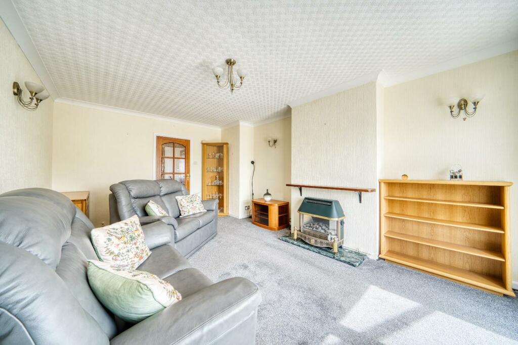 12 - sitting room.jpeg