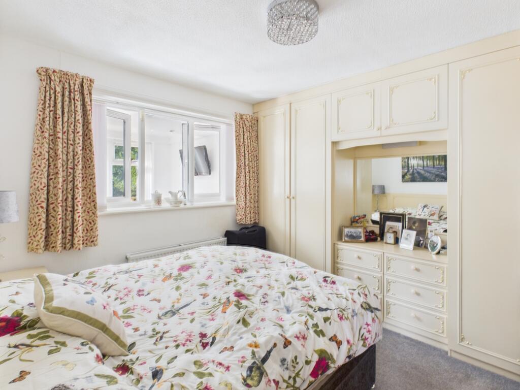 CAM03729G0-PR0119-STILL008