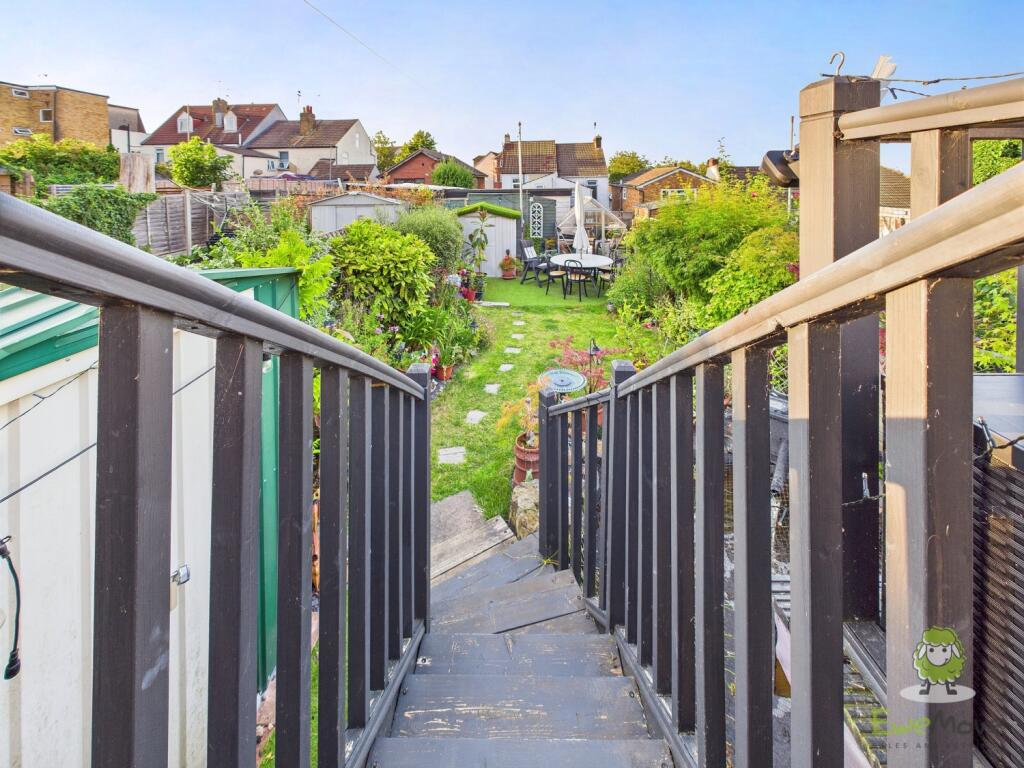 CAM01543G0-PR0139-STILL044