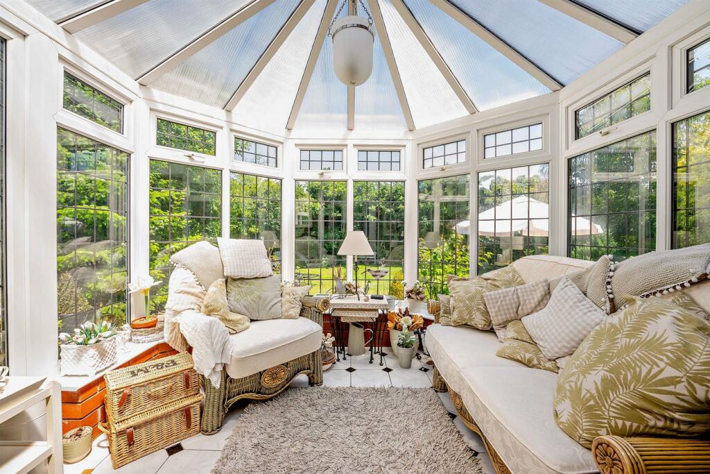 8558862-interior83-800.jpg