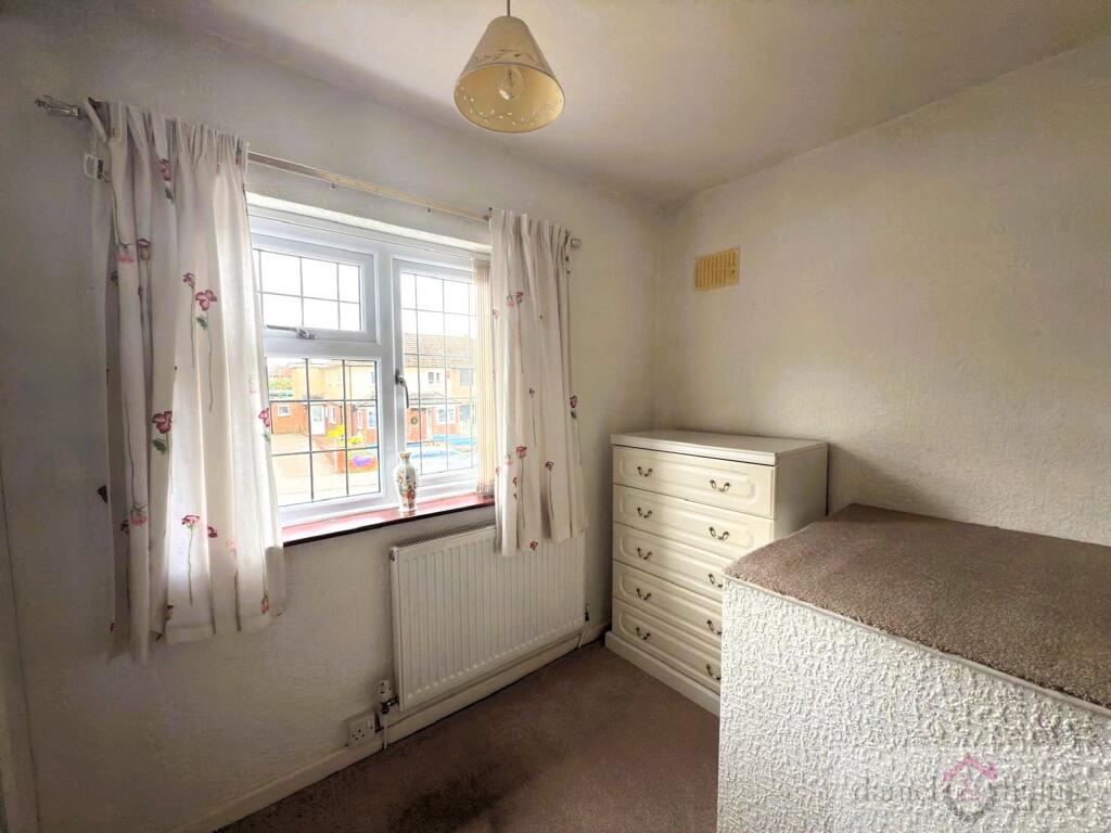 bedroom 3.use.jpeg