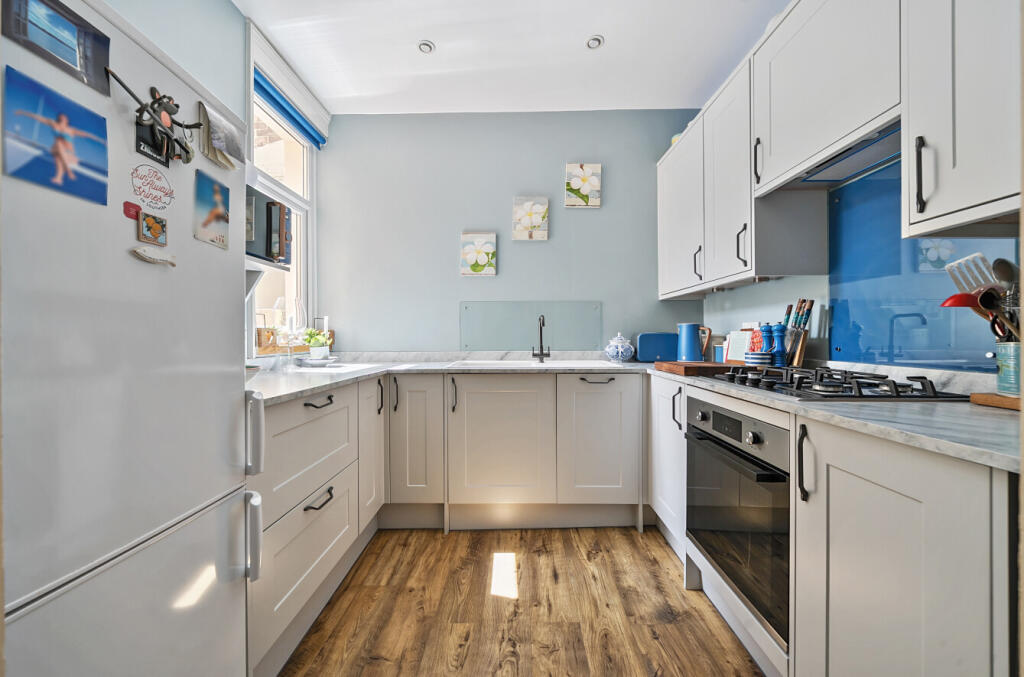 1333077-3-688b89e...