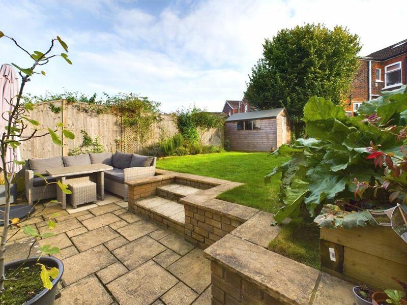 Terrace &amp; garden