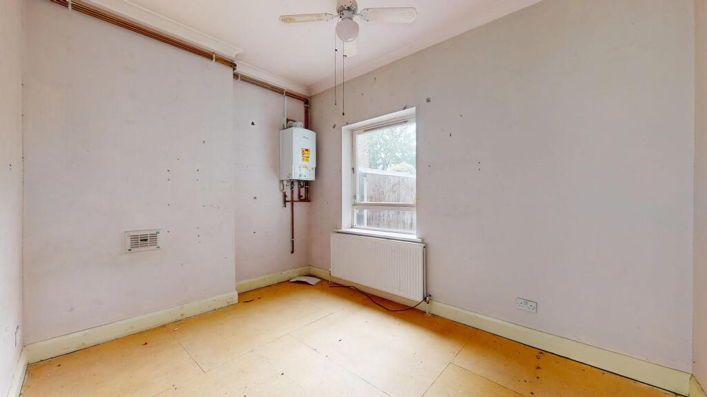 Flat A, 71 George Lane, Lewisham, London, SE13 6HN