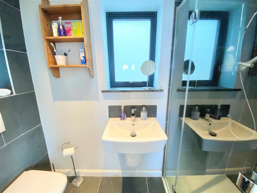 en suite.jpeg