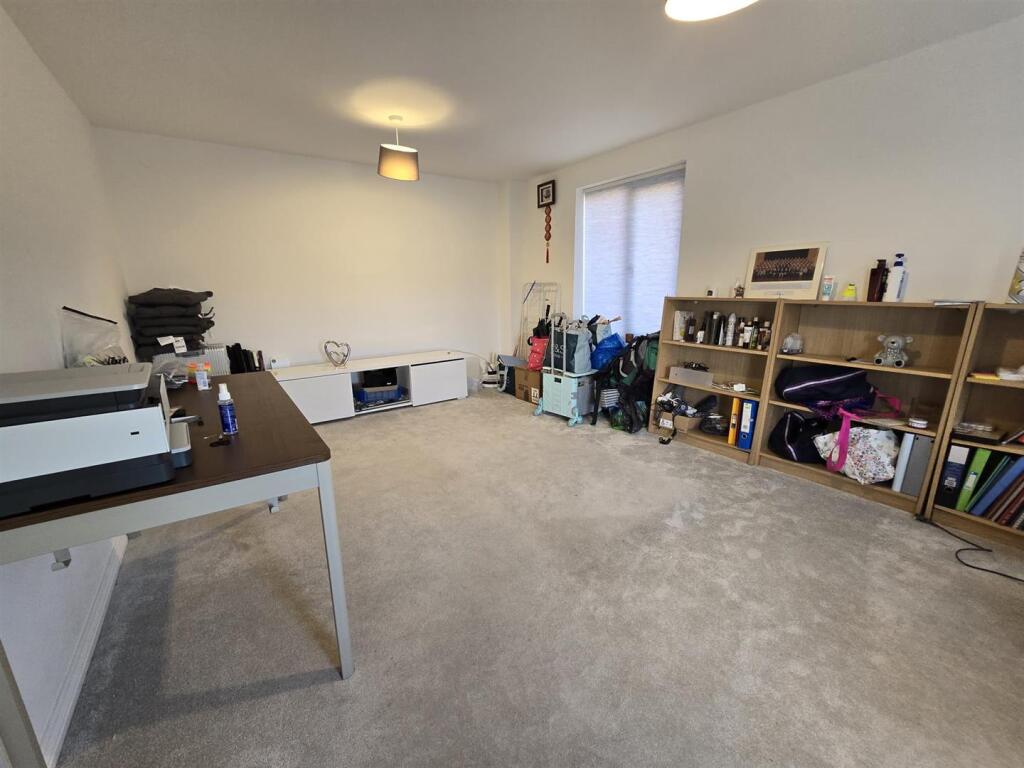 WhatsApp Image 2025-04-11 at 15.05.25_5d87360e.jpg