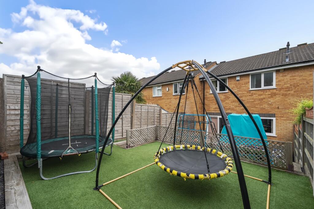 1331828-18-688ca844b25a7