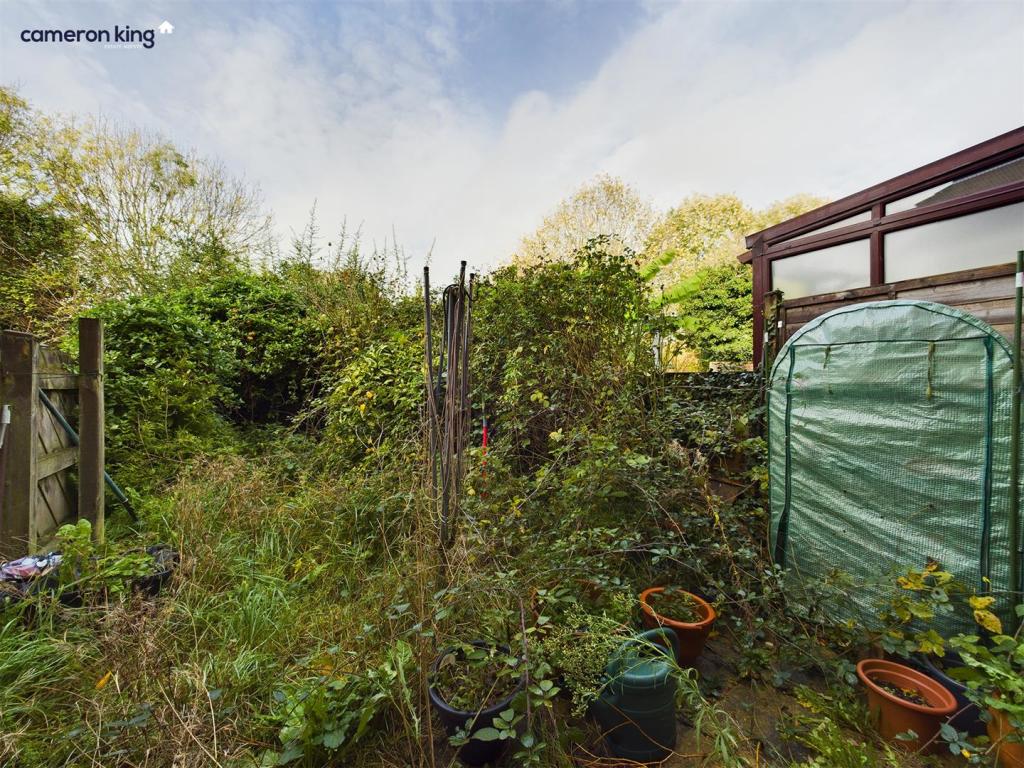 CAM01052G0-PR0022-STILL005.jpg