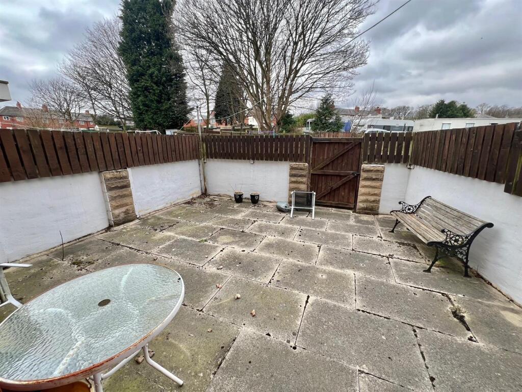 Bramleys Estate Agents - Vegal Crescent - Ovenden 