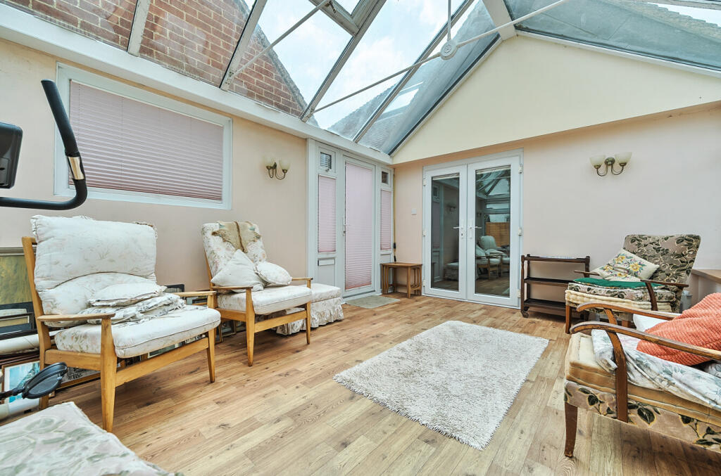 1304483-19-6846e3...