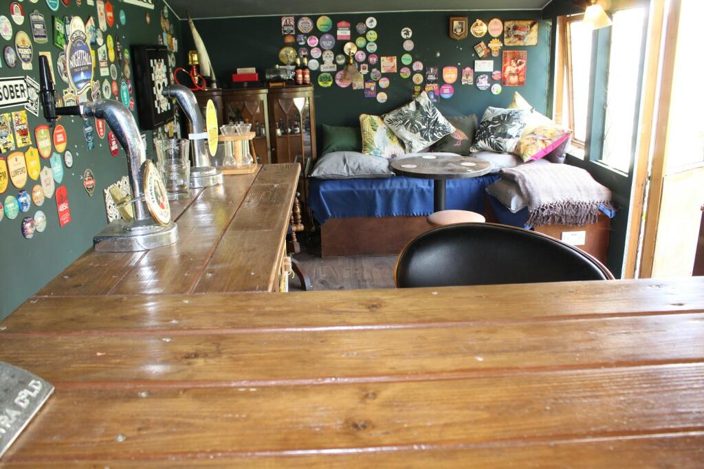 Summer House Picture 2