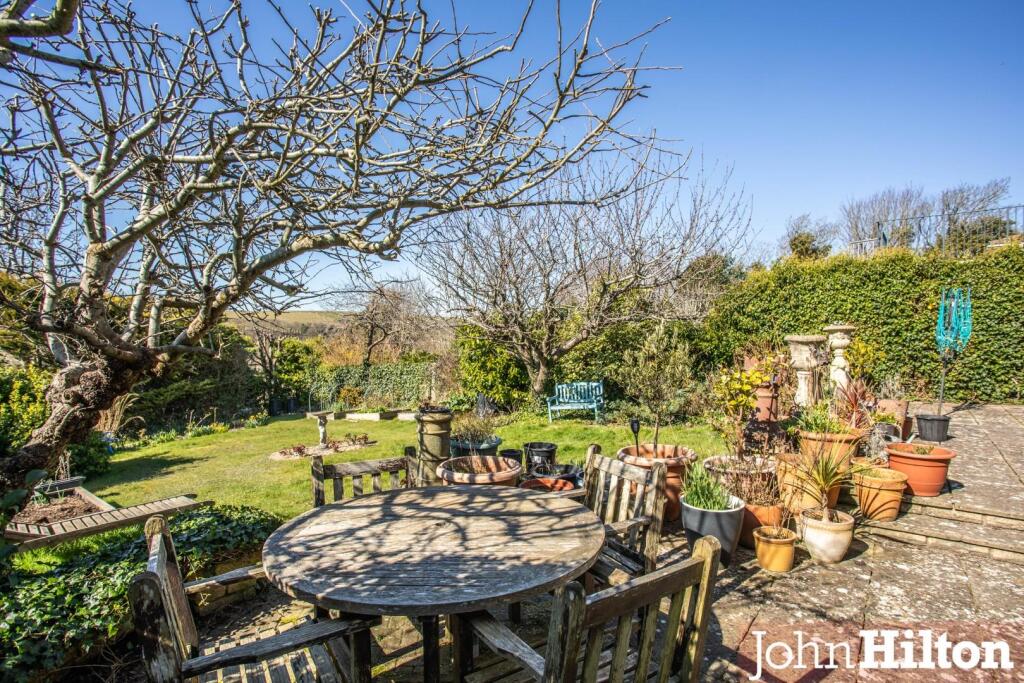 47 Longhill Road-11.jpg