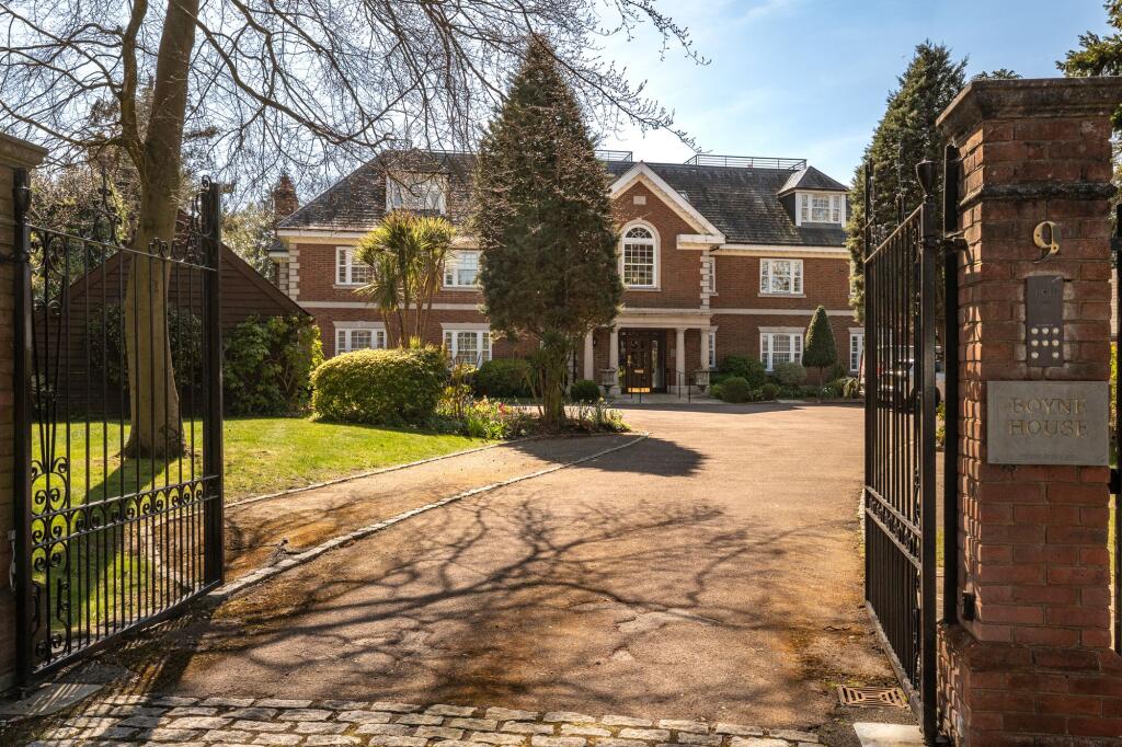 Entrance to property