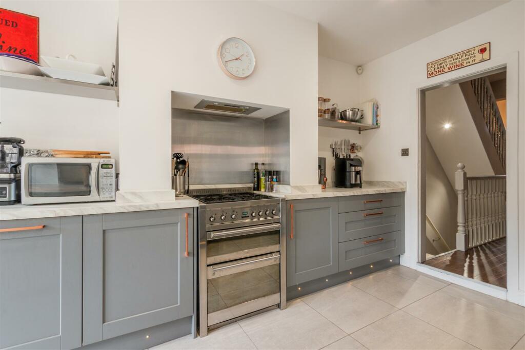 Breakfast Kitchen Aspect 6