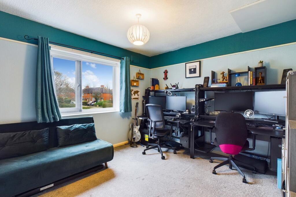 CAM03162G0-PR0207-STILL024