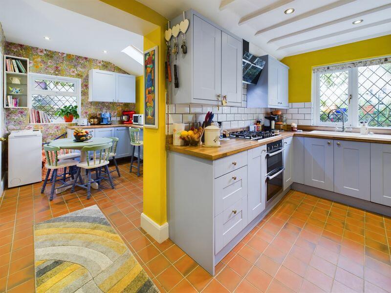 Kitchen/Breakfast Room