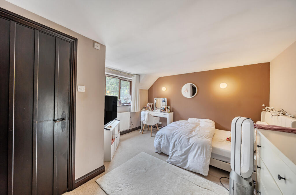 1348458-8-68c2ce7...