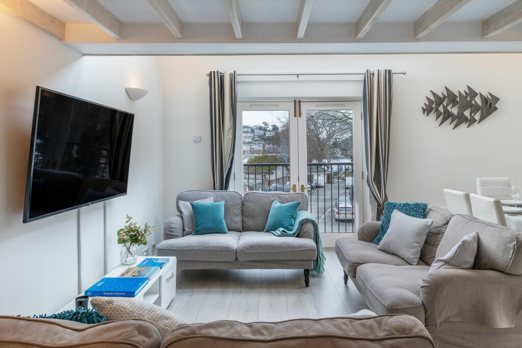 16 Dartmouth House, Dartmouth Living Area